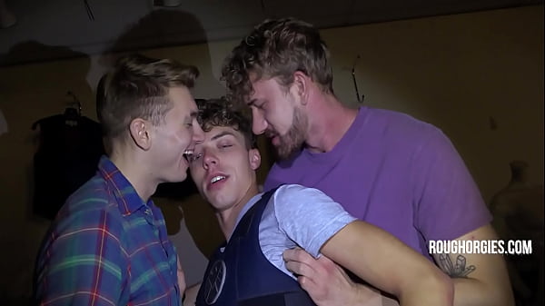 Making Sure Law Takes Us In His Ass (Fucking Twink Guard)