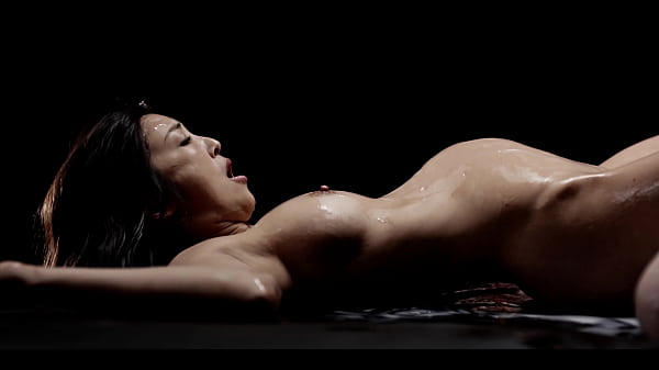 Asian Babe Emiri Momota Gets Filled With INSANE Amount Of Cum And Squirts All Over The Place – Cumflation Rough Sex TRAILER