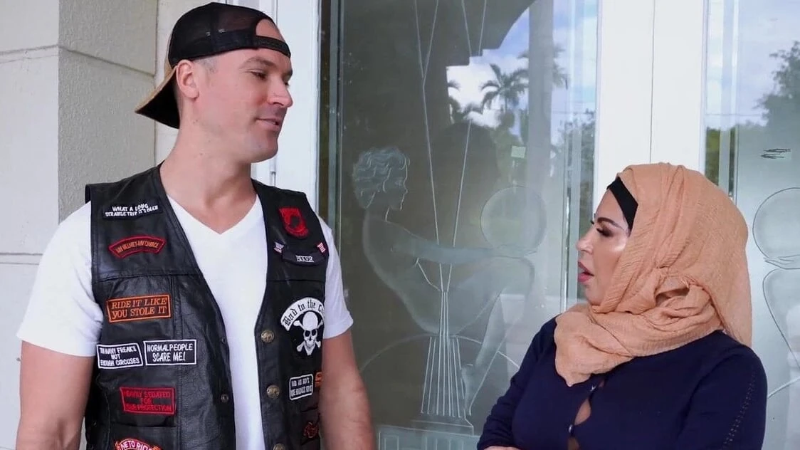 Arab step mom rides cock while stepdaughter licks balls